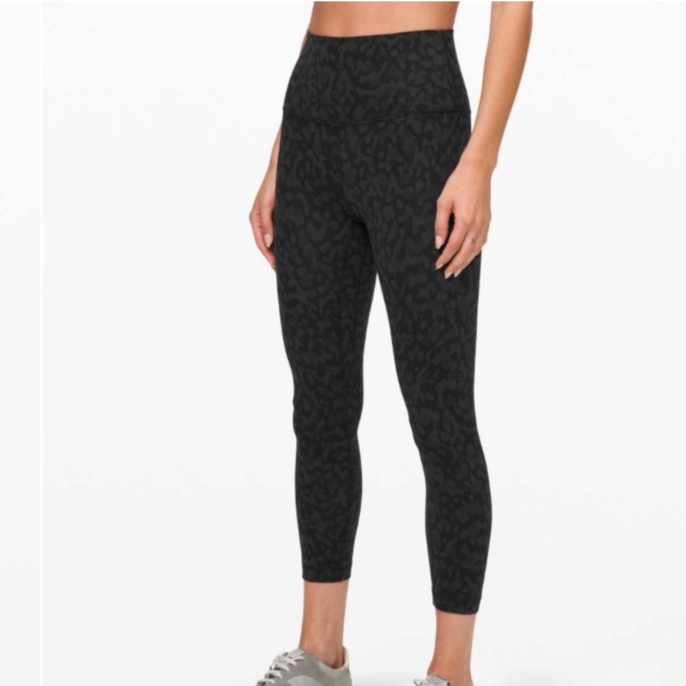 Lululemon Align Crop 23" Formation Camo Deep Coal Multi Size 6 LIKE NEW